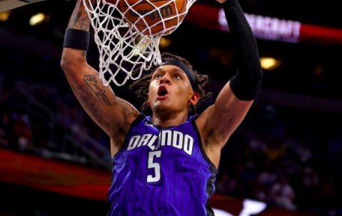 AG电子-关于世界级球员菲尔伦威廉斯再度大放异彩，引领球队取得胜利的信息