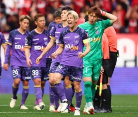 AG亚游-横滨水手苦战晋级，冲刺欧冠八强