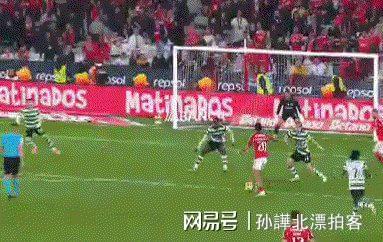 摩纳哥队掀起波澜，突破重围在法国甲级联赛中实现优异表现(蓝染为什么帮一户打友哈巴赫)