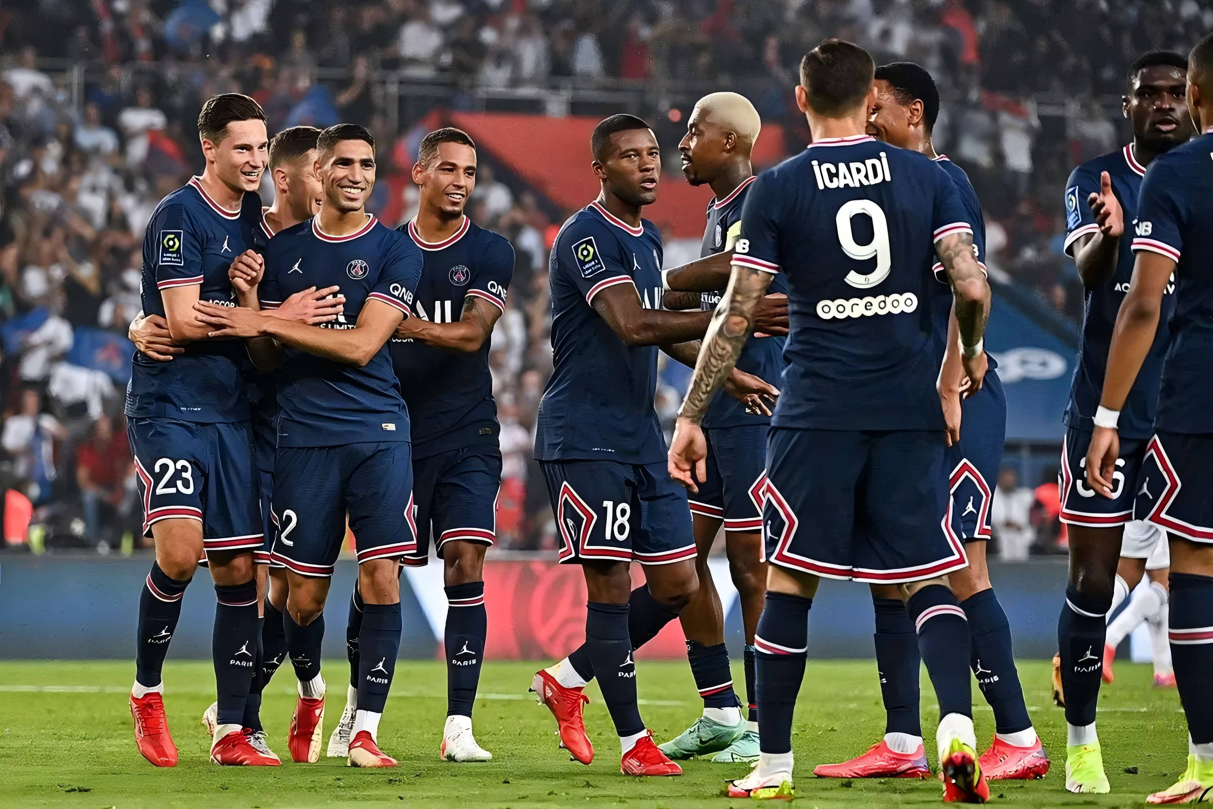 里昂连续五场不败，稳稳占据法甲前四(里昂连续五场不败,稳稳占据法甲前四场)