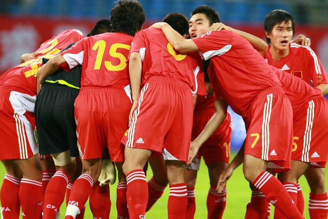 亚洲足坛劲旅决战：胜负一触即发