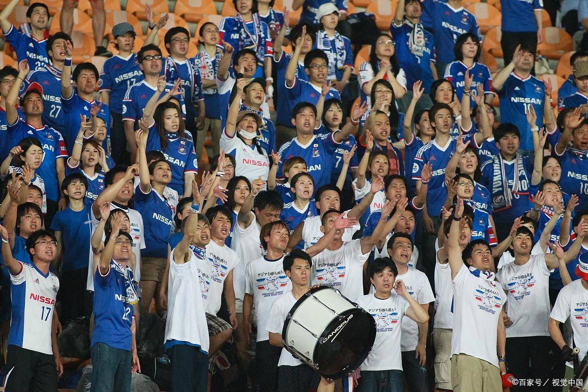 横滨水手苦战晋级，冲刺欧冠八强